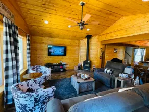 Woodland retreat-perfect for families & small dogs wi/fi no cap - Image 3