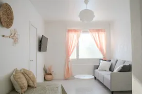 West Coast Hideaway - Image 2