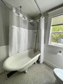 Sweet Private Suite in Historic Home - Image 4