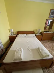 Santy’s house - Image 4