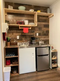 Studio in the Pines - Image 4