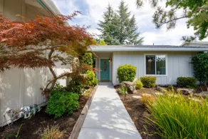 Cheerful 3 bedrooms 2bathrooms Single Family house - Image 5