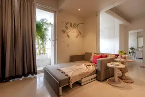 Luxurious Suite w/ Big Bathtub in Banipark Jaipur - Image 2