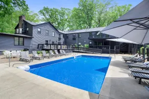 Private 2 Bed/2 Bath Cottage, Pool, Beach Access - Image 5
