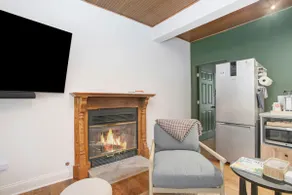 Large Two Bedroom, King + Bunks, Family Getaway - Image 4
