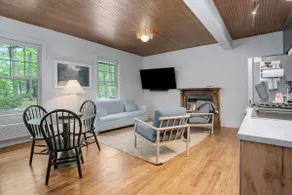 Large Two Bedroom, King + Bunks, Family Getaway - Image 5