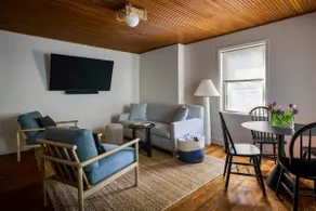 Woodsy 2 Bed w/ Kitchen, W/D, & Pool - Image 1