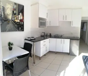 Ridge Cottage - Image 3
