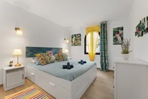 The Birds House – Peaceful Garden Retreat - Image 3