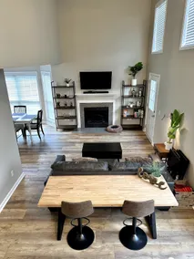 Cozy, Quiet Home in Cul-de-Sac - Image 4