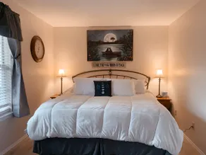 Romantic ”Moonlight Inn” w/ Patio 1 Bedroom Condo - Image 2