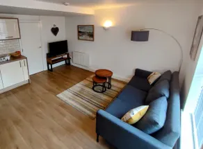 Cosy flat in the heart of Lyndhurst - Image 4