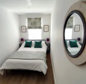 Cosy flat in the heart of Lyndhurst - Image 2