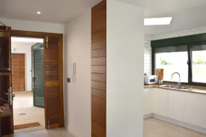 A beautiful apartment, garden and community pool - Image 4