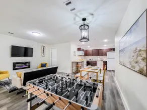 Modern Duplex - Private Backyard & Pet Friendly - Image 3