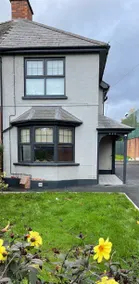 Cheerful 2 bed house on Causeway Coastal Route with parking - Image 3
