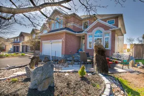 Open Concept 3 bedroom walkout basement apartment - Image 2