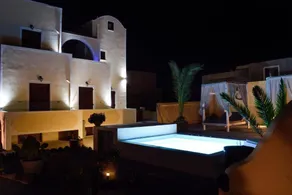 Marina's aprt wth outdoor hydromassage not heated - Image 5
