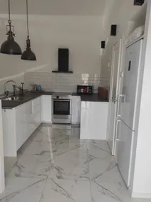 Nice place with patio - Image 2