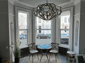 Eastbourne Sea View Apartment - Image 2