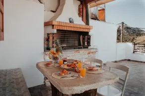 Chaniotis Home, In the heart of Kinidaros - Image 3