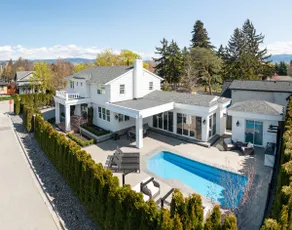 Luxury Escape - Private Pool and Hot Tub (minutes to downtown) BL: 4090550 - Image 2