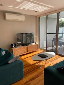 Marriners Fall Apartment 3-Bedrooms - Image 2