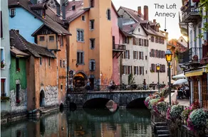 Loft in heart of Annecy with balcony over river - Image 2