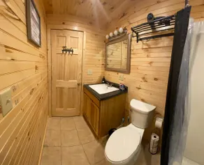 *NEW* Spacious cabin in Mullens- close to trails - Image 4