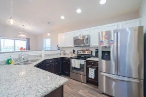 Charming 3 bedroom- close to the beach! - Image 5