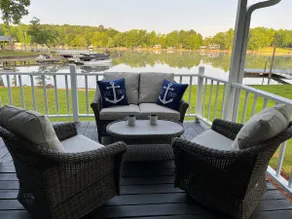 Anchors Away- Enjoy our 3bedroom/3bath home on the lake! - Image 5