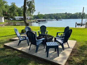 Anchors Away- Enjoy our 3bedroom/3bath home on the lake! - Image 4