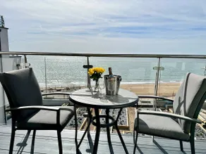 Ramsgate Stunning Sea View Apt Free Parking - Image 3