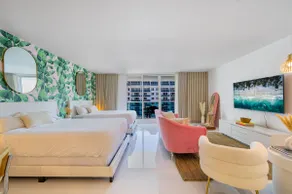 Chic Luxury Ocean View in 5 Star Resort w/ Balcony - Image 3