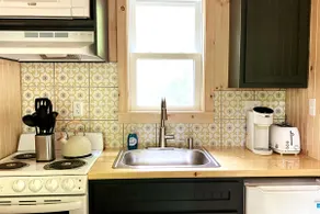 Secluded Studio Cabin & Hiking! - Image 4