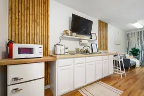 MasterSuite w/ Private Entry and Bathroom - Image 5