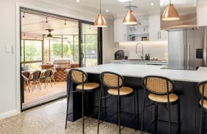 Luxury family & pet friendly house 500m from beach - Image 5