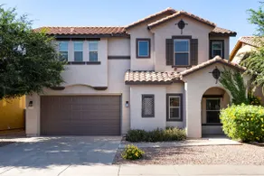 \"THE HAMPTON\" Gilbert I Designer Style + Comfort I 3bed/2.5bath - Image 2