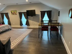 One bedroom loft w/kitchen on Alpaca farm - Image 5