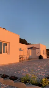 Beautiful new house with breathtaking views - Image 3