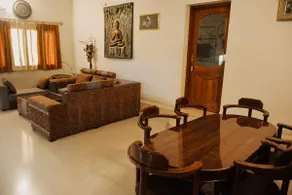 Malaiya Homestay - Grandeur Living Experience - Image 5