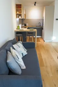 Premium new apartment with panoramic castle view - Image 5