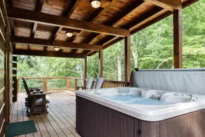 Cliffside Cabin 2 King Alcoves, Hot Tub, Cargo Net - Image 4
