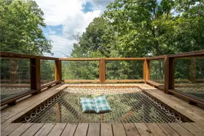 Cliffside Cabin 2 King Alcoves, Hot Tub, Cargo Net - Image 5