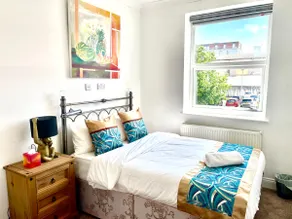 Executive apartments, nr city centre with private parking - Image 5