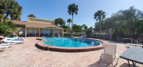 Large 3BR Garden Condo w/ Heated Pool - Image 2
