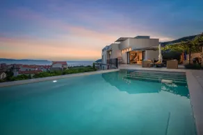 Luxury Villa Envivo Komiža with heated pool and professional gym - Image 2