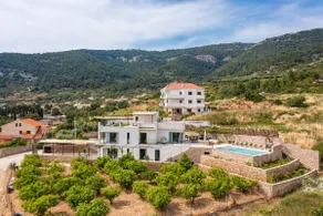 Luxury Villa Envivo Komiža with heated pool and professional gym - Image 3