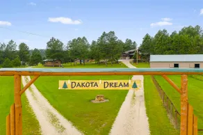 NEW! Buffalo Dreams Cabin at Dakota Dream B&B - Image 5
