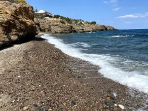 Seafront apartment, 40m from the beach! - Image 4